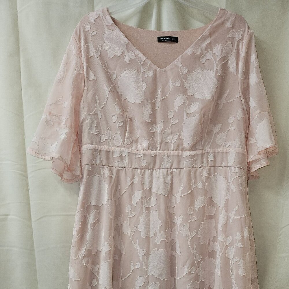 Plus Jacquard Flounce Sleeve Midi Dress - Picture 8 of 9